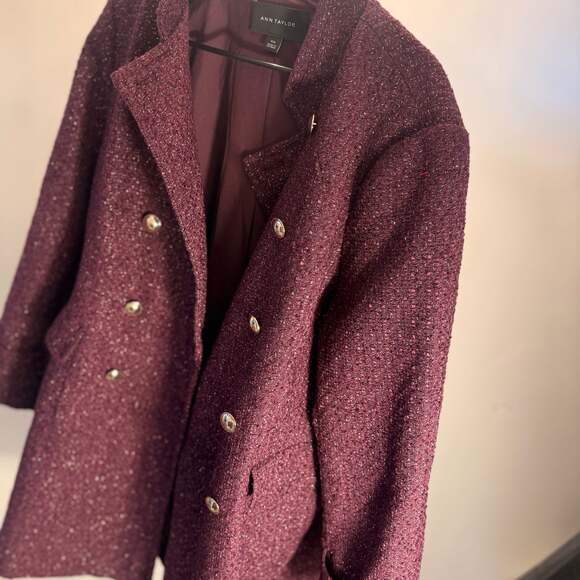 Ann Taylor - Picture 2 of 8